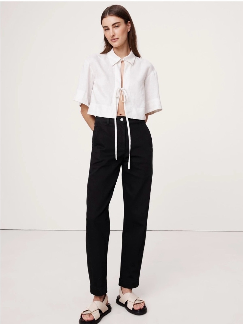 NWT Banana Republic The Weekender Black Slim Barrel Pants Sz 6.